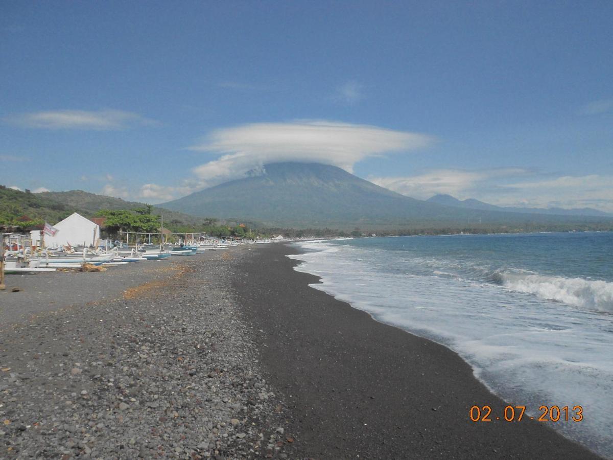 Amed Beach Villa Exterior foto